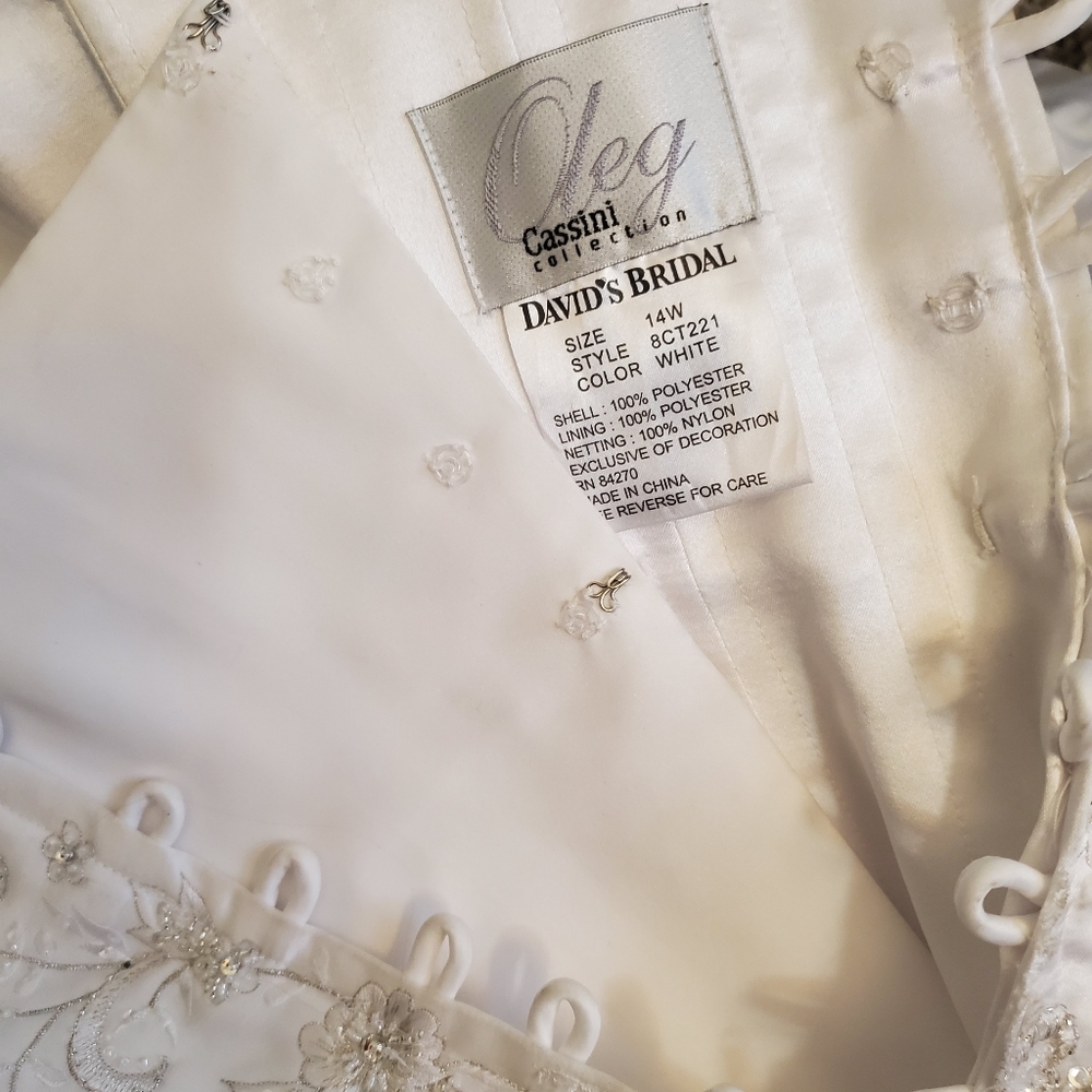 Never Worn Oleg Cassini Wedding Dress Sz 14 - Picture 12 of 16